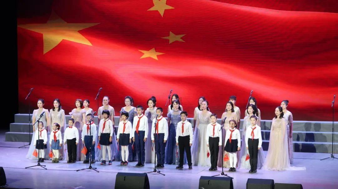 告别手电筒！泰山盘道亮灯，夜“爬”从此变夜“游”！